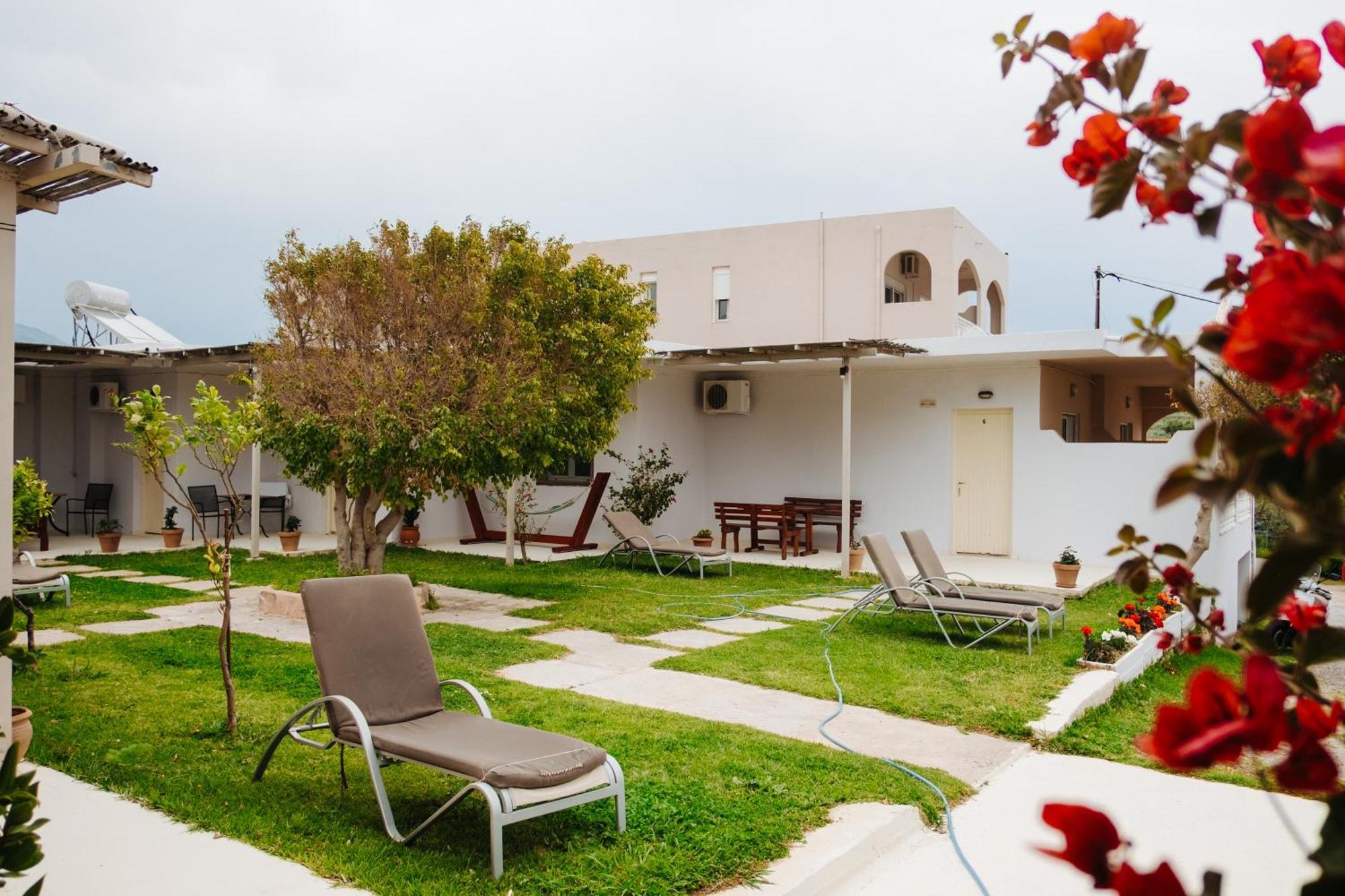 Finikas Apartments Plakias Bagian luar foto