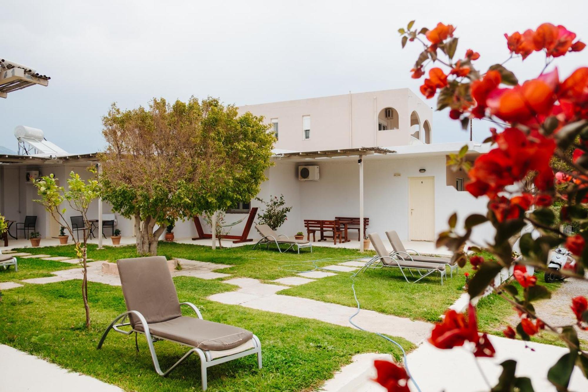 Finikas Apartments Plakias Bagian luar foto