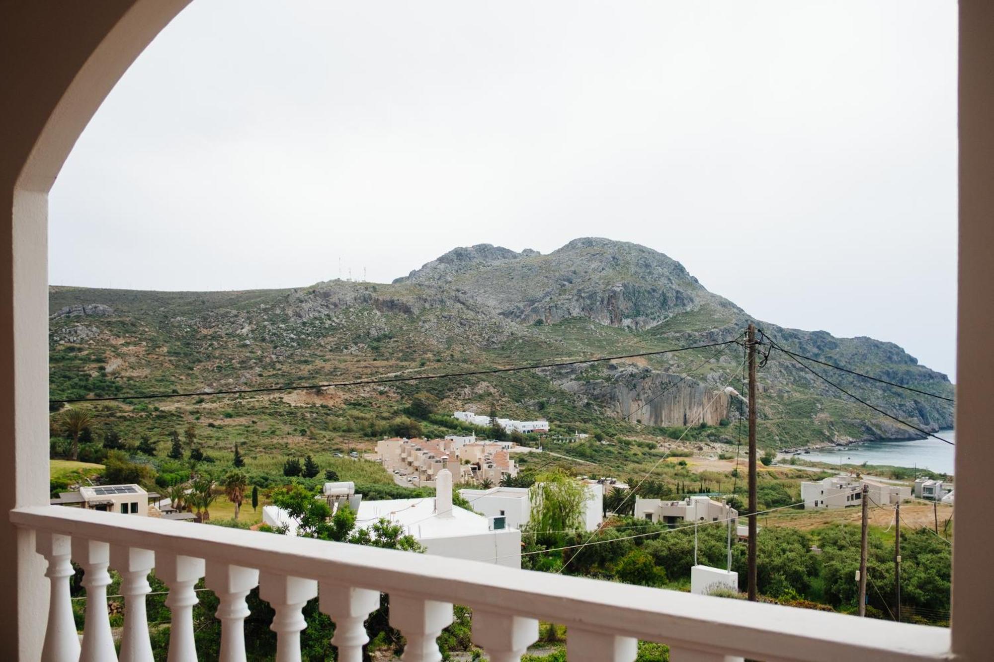 Finikas Apartments Plakias Bagian luar foto