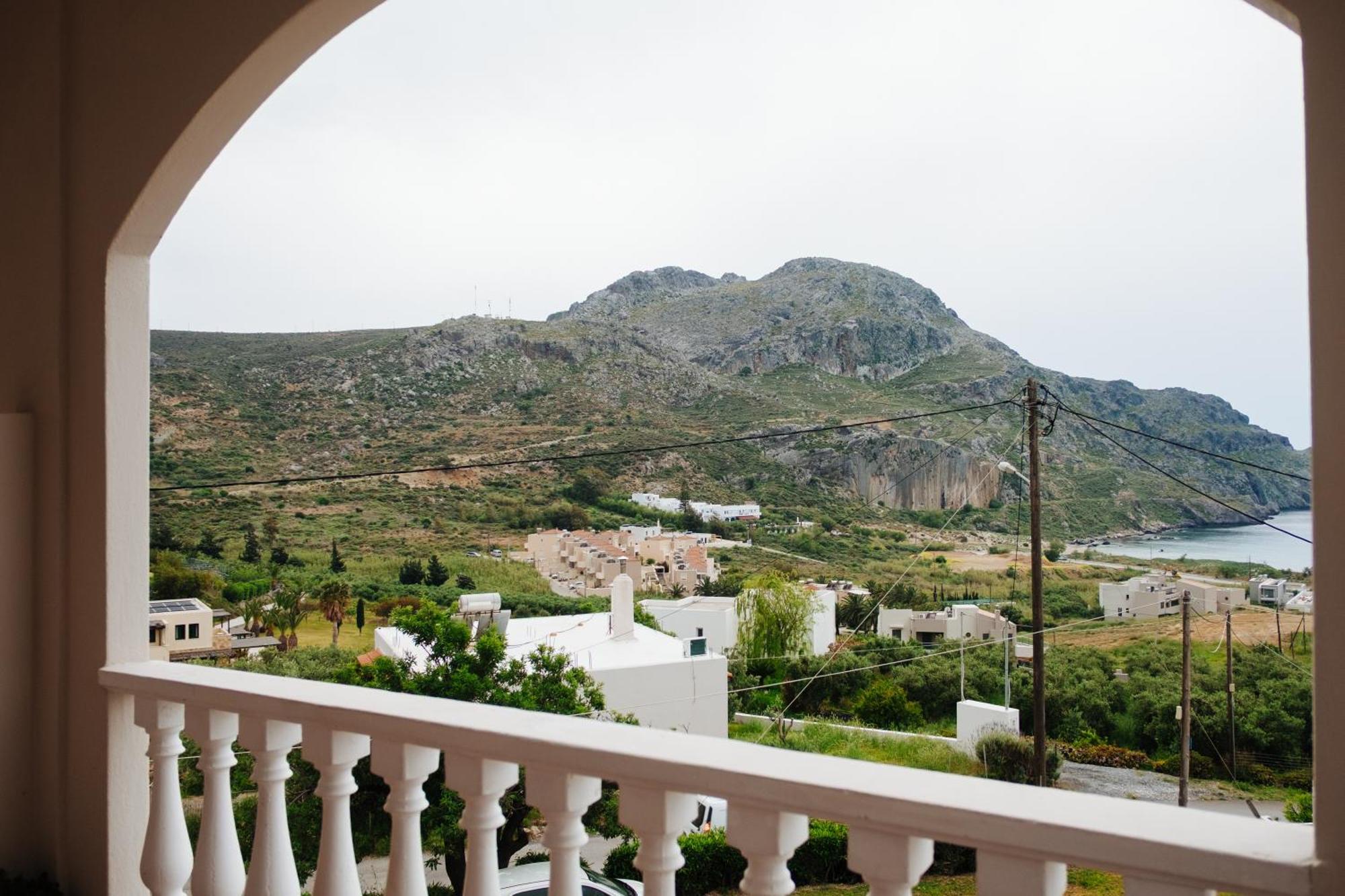 Finikas Apartments Plakias Bagian luar foto