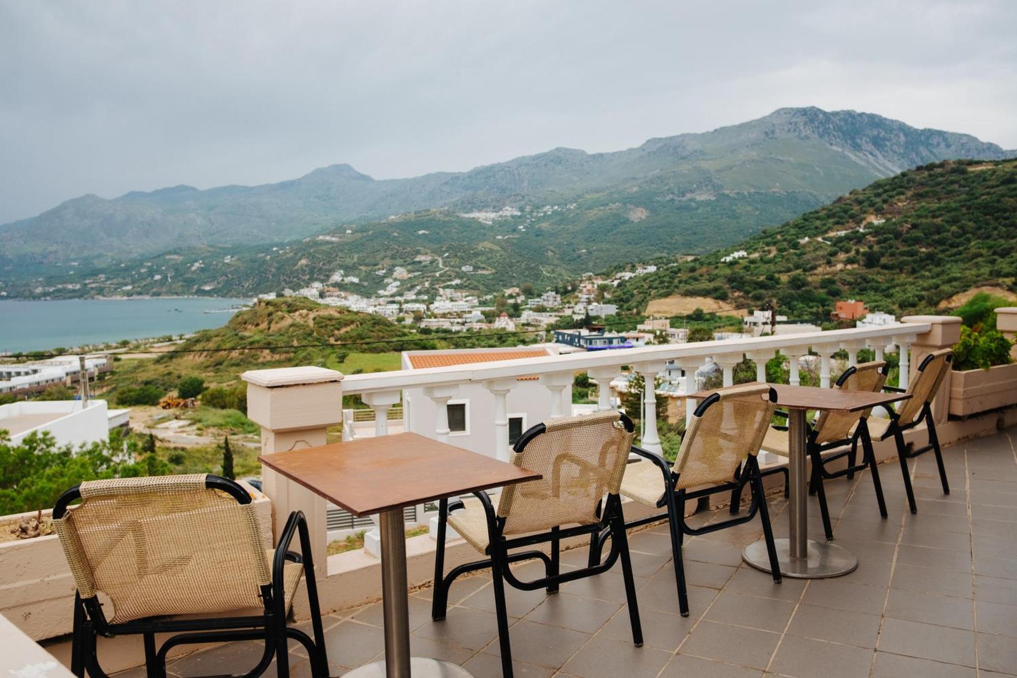 Finikas Apartments Plakias Bagian luar foto