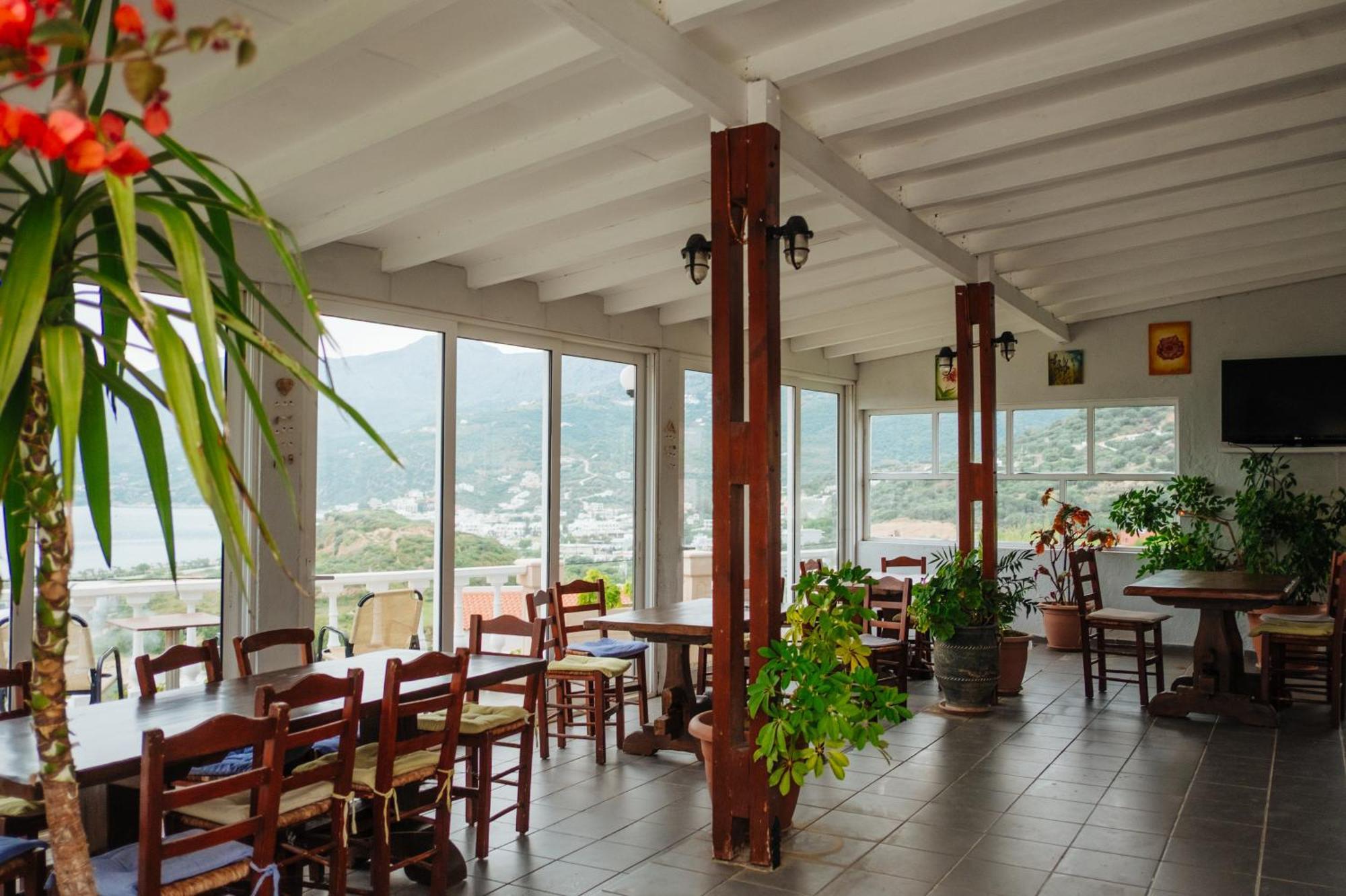 Finikas Apartments Plakias Bagian luar foto