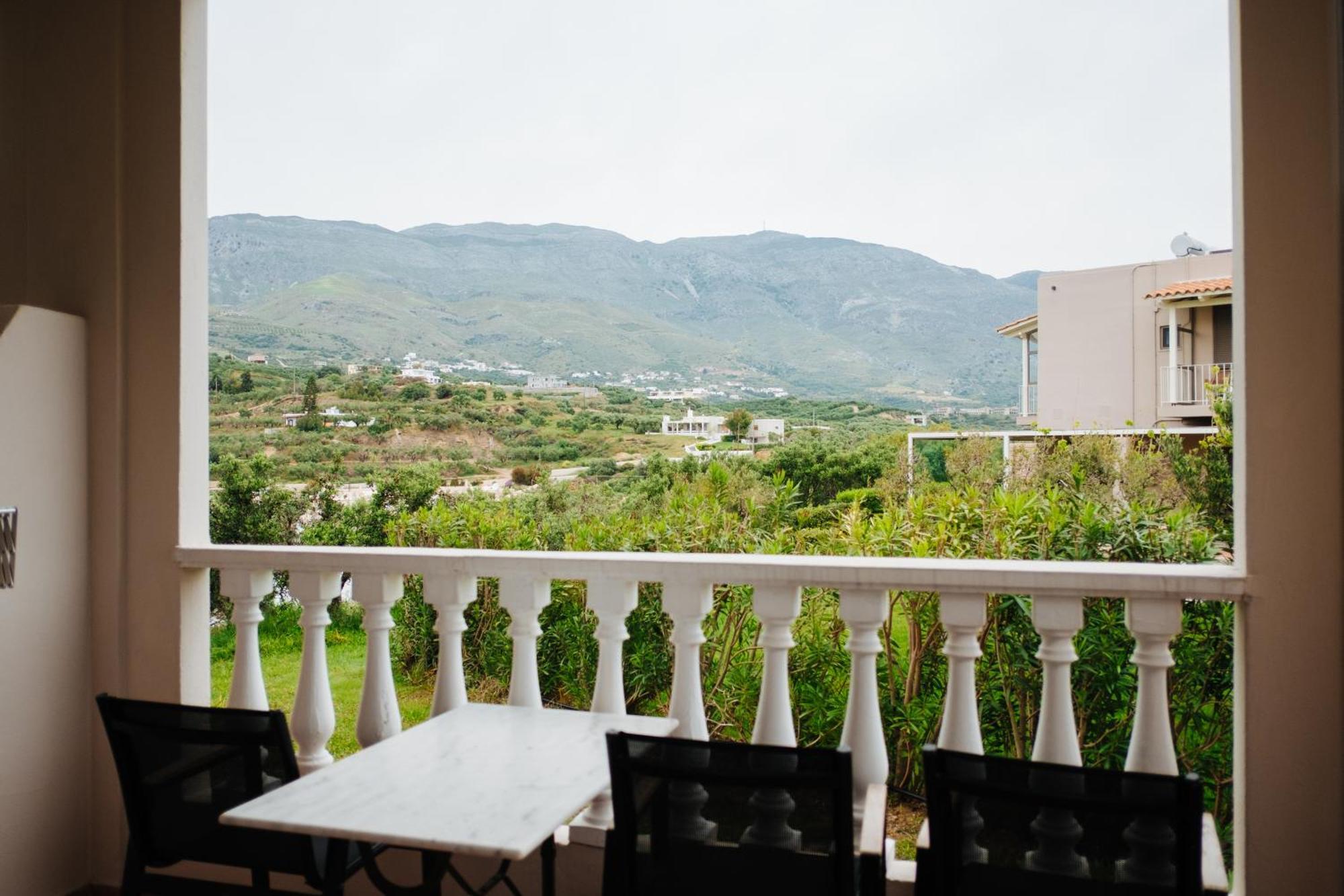 Finikas Apartments Plakias Bagian luar foto