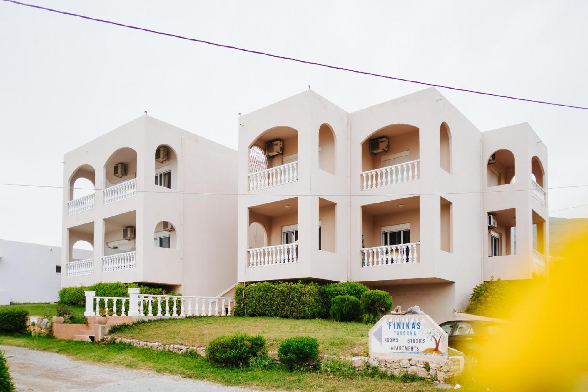Finikas Apartments Plakias Bagian luar foto