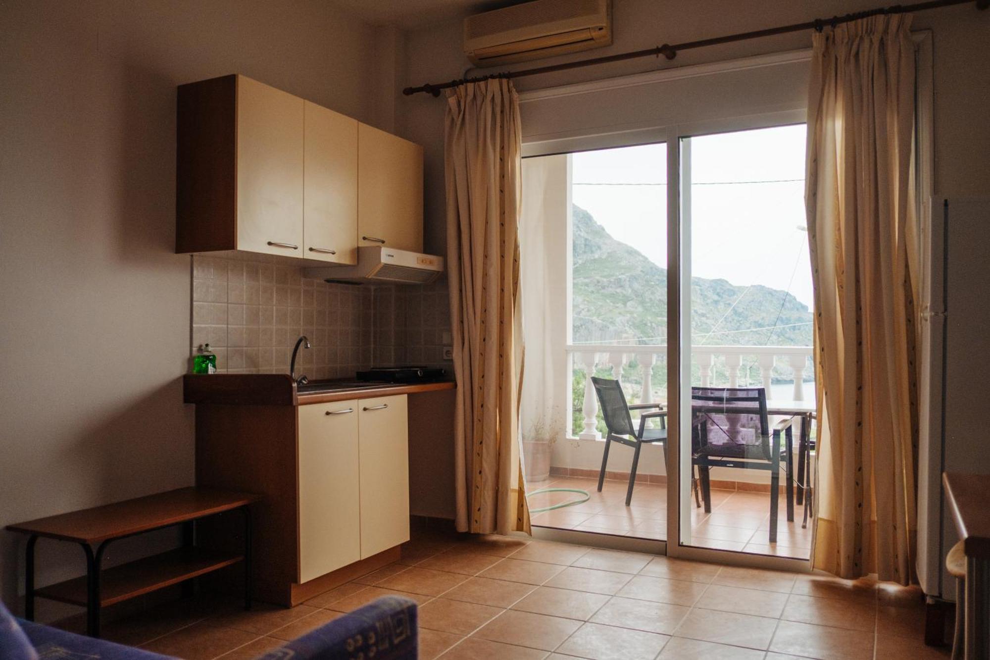 Finikas Apartments Plakias Bagian luar foto