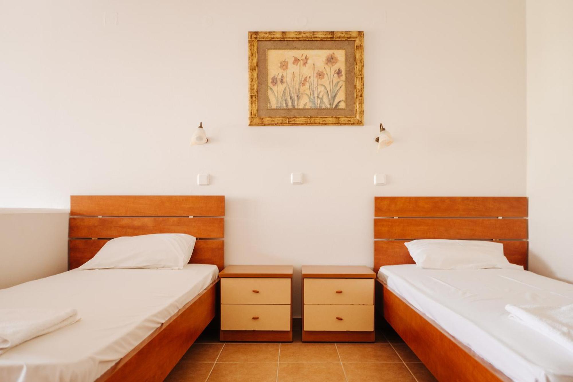 Finikas Apartments Plakias Bagian luar foto