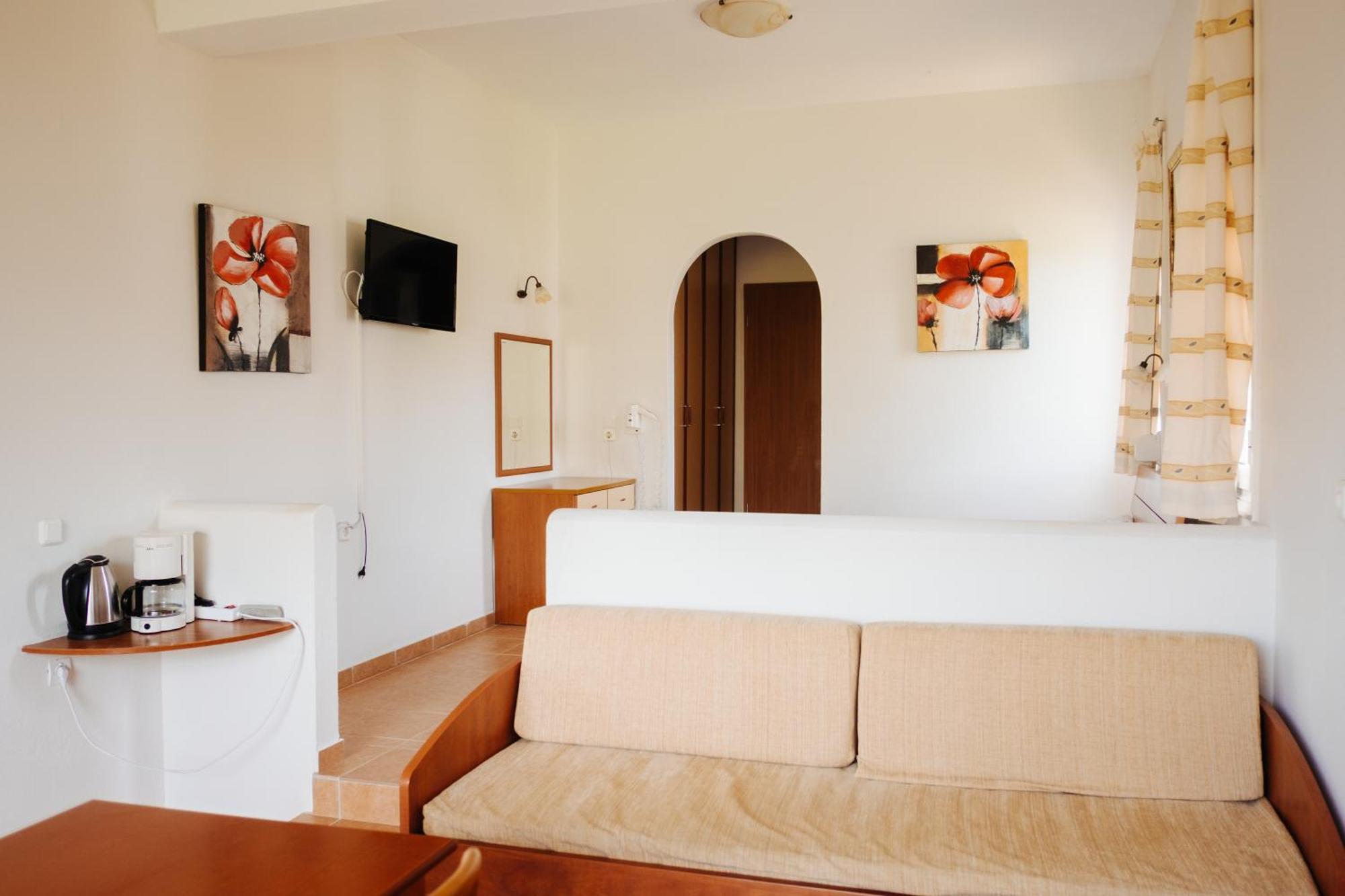 Finikas Apartments Plakias Bagian luar foto